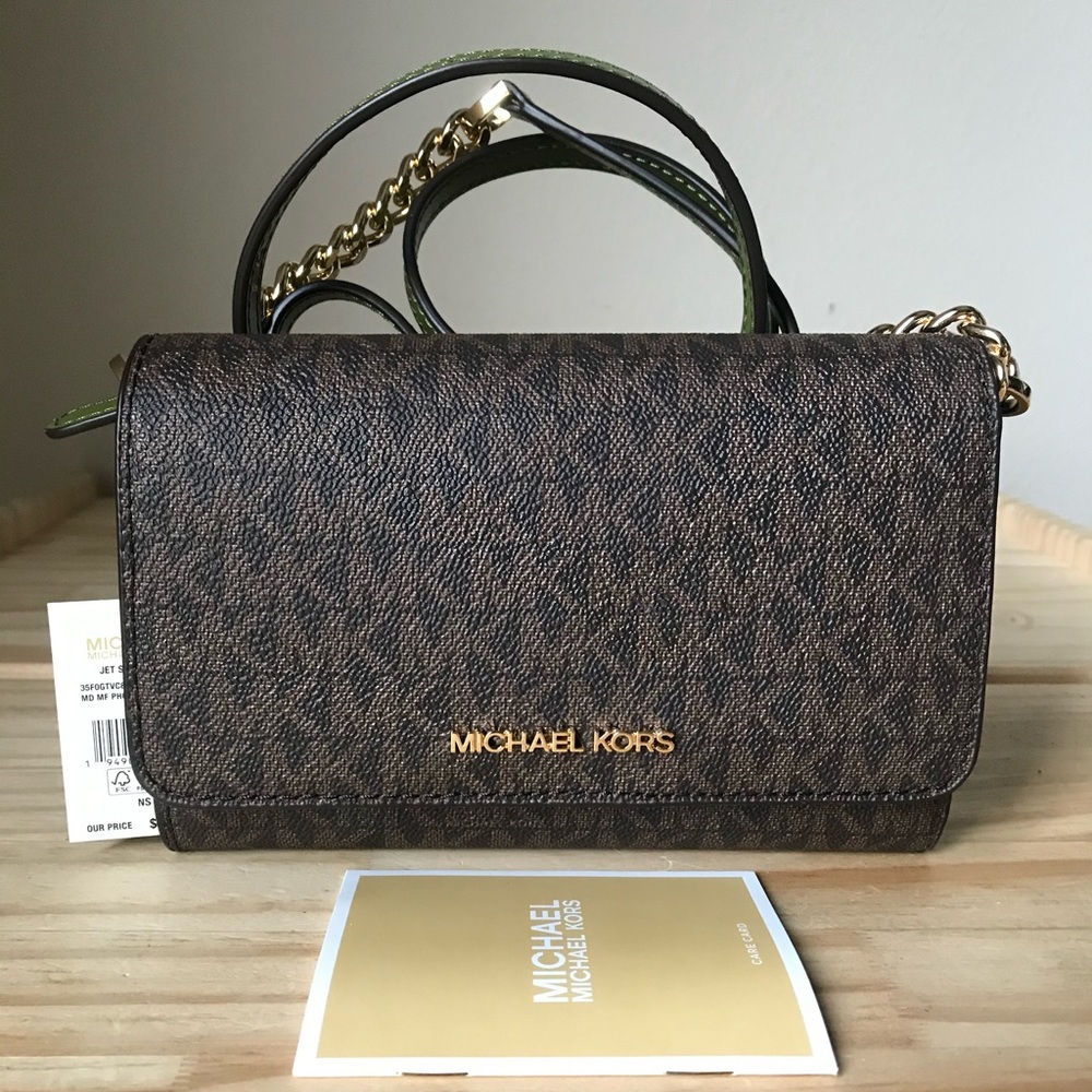 Michael Kors Purse🎈🎈 - Picture 1 of 12
